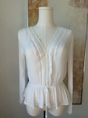 Ambiance White V-Neck Blouse Size Small  Coquette Fairycore Whimsical